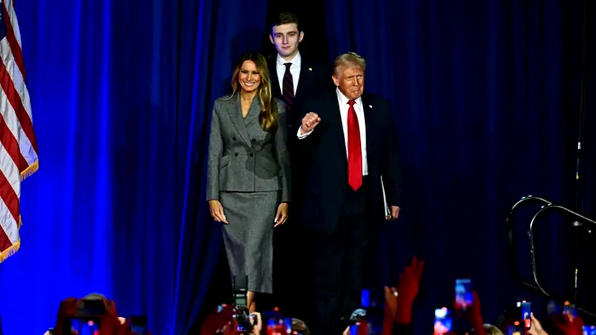 Barron, fiul lui Donald Trump, a stârnit o mare curiozitate pe internet. Detaliul cu care a captat atenția tuturor în noaptea alegerilor