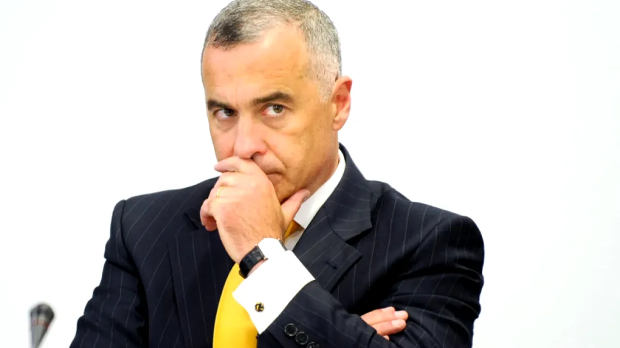 Călin Georgescu a chemat presa pentru a da declarații, dar a refuzat să răspundă la întrebările jurnaliștilor