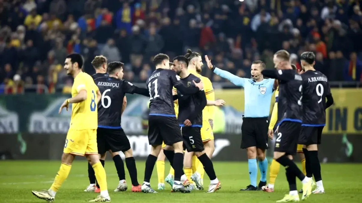 De ce fotbaliștii de la Kosovo au ieșit de pe teren, cu doar câteva minute înainte de finalul meciului cu România. Gesturile indecente îndreptate către suporterii tricolorilor