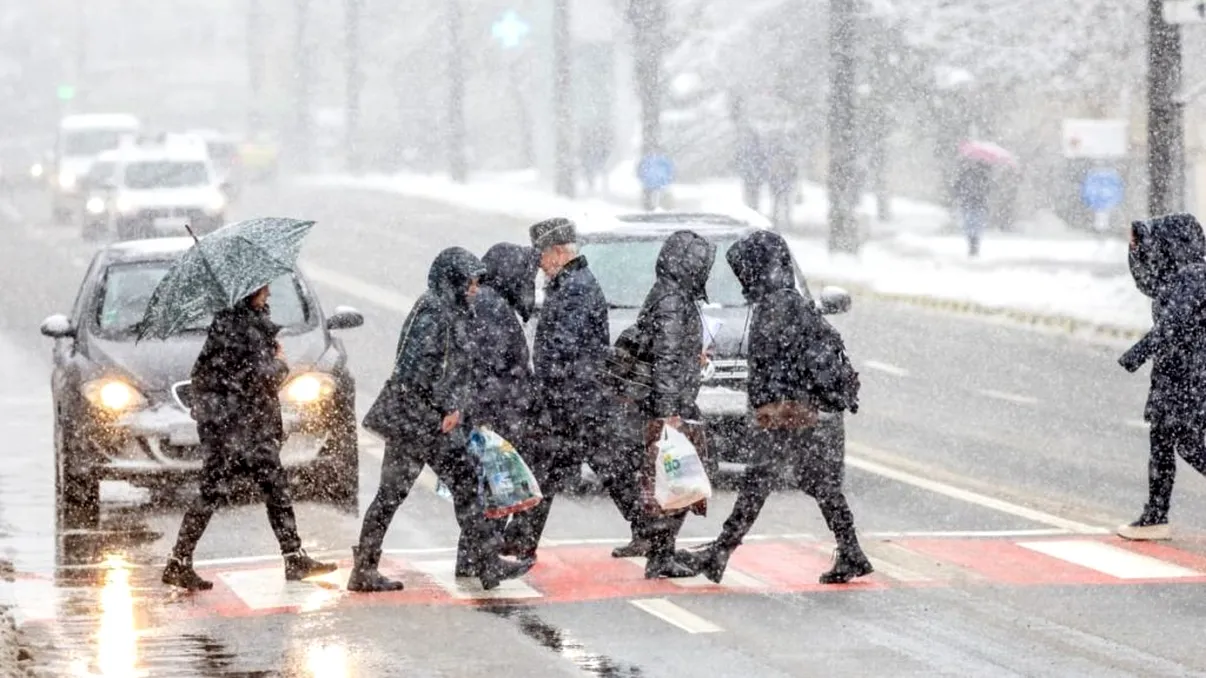 Nu scăpăm de lapoviță și ger. Cum va fi vremea în decembrie 2024, potrivit experților ANM