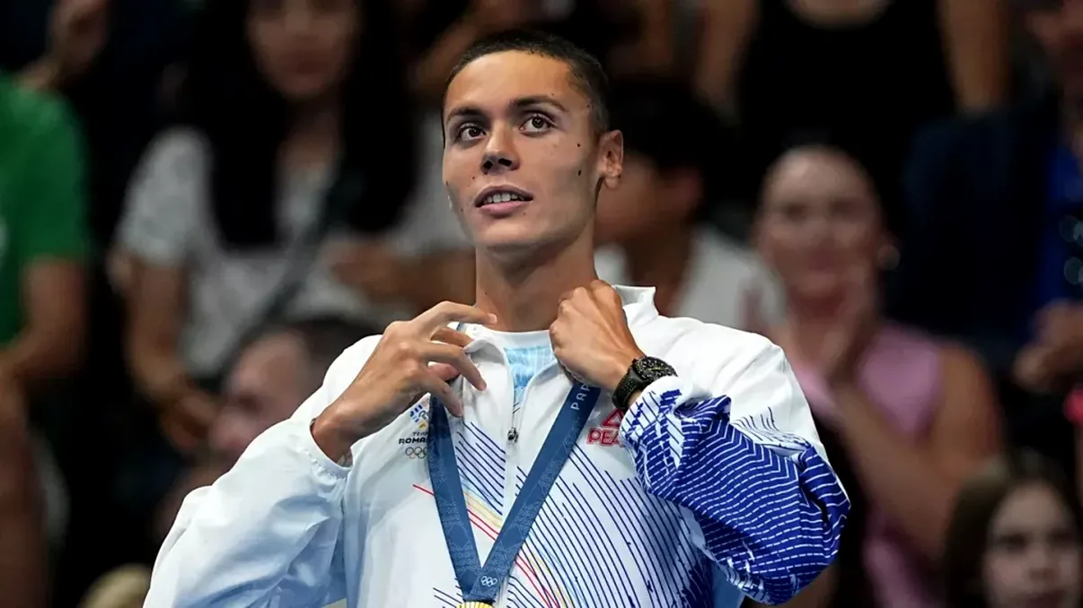 David Popovici, amenințat de un vecin. Sportivul ar fi cerut ordin de protecție după ce acesta i-a spus că îi dă foc bolidului de lux