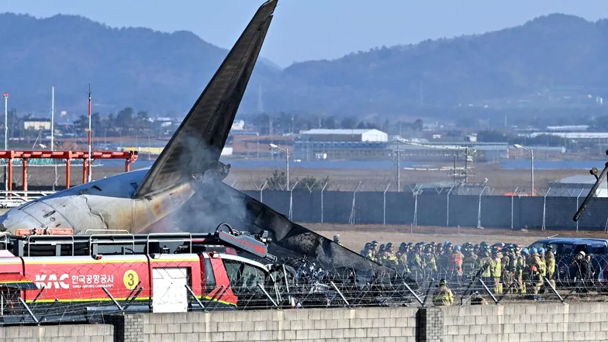 Descoperire în cazul avionului prăbușit în Coreea de Sud: cutiile negre ale aeronavei nu au mai înregistrat nimic cu 4 minute înainte de impact