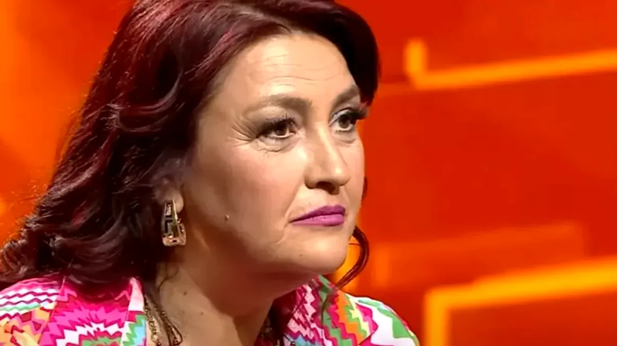 Obiectele găsite de fani la mormântul Ronei Hartner, la un an de la moartea artistei. Imagini dureroase de la locul de veci