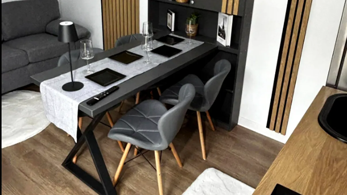 Cum arată căsuța de 26.000 de euro ce i-a fermecat pe români. Fenomenul tiny house câștigă teren și la noi: „Redefinește ideea de locuință modernă”