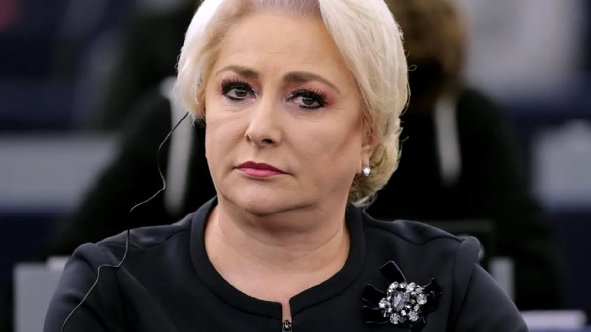 Cum arăta în tinereţe Viorica Dăncilă. Cu greu o recunoşti, a făcut multe schimbări. Foto
