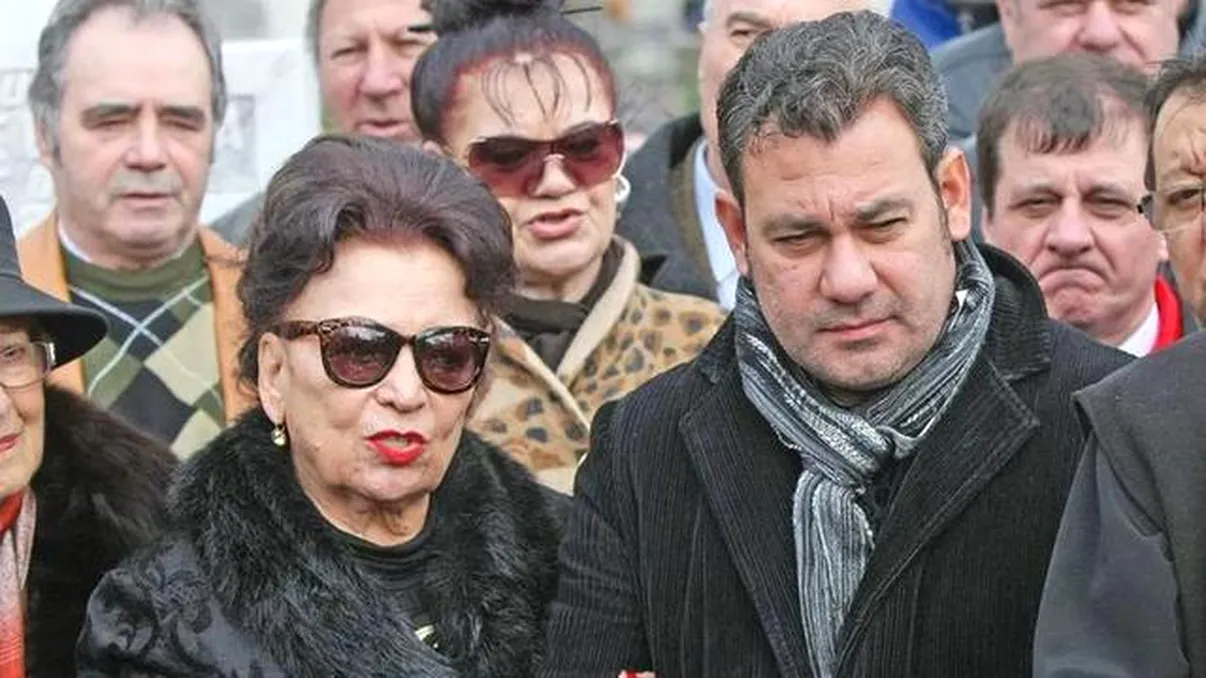 Gestul dureros făcut de Maria Ciobanu la înmormântarea celui care i-a fost soţ. Pălăria specială purtată de îndrăgită cântăreaţă a atras toate privirile