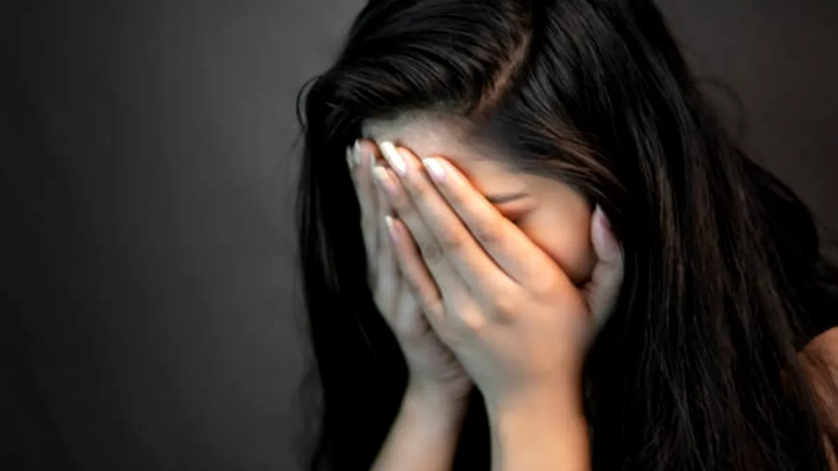 Cântăreaţa din România care a fost înşelată chiar în ziua nunţii cu una dintre angajatele sale. Artista a aflat a doua zi ce se întâmplase