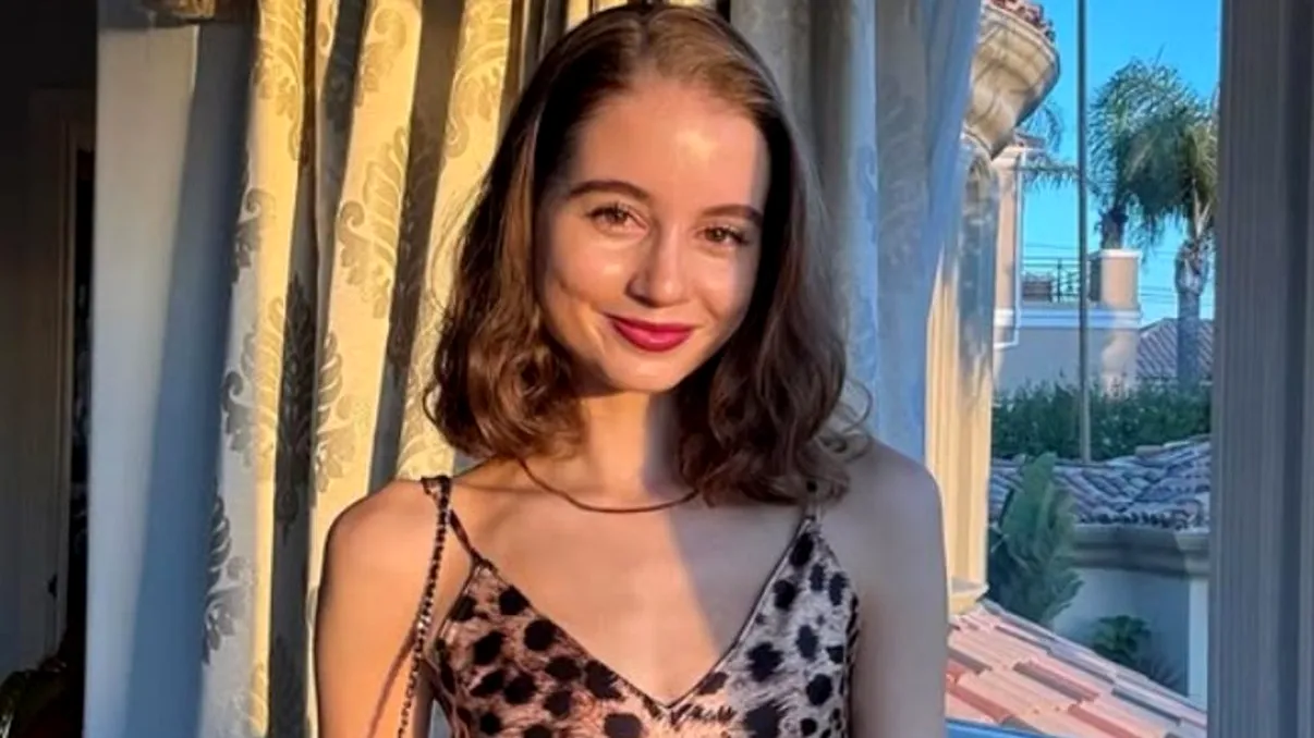 Irina Columbeanu, imagini controversate pe internet. S-a fotografiat la plajă, însă internauţii i-au atras atenţia