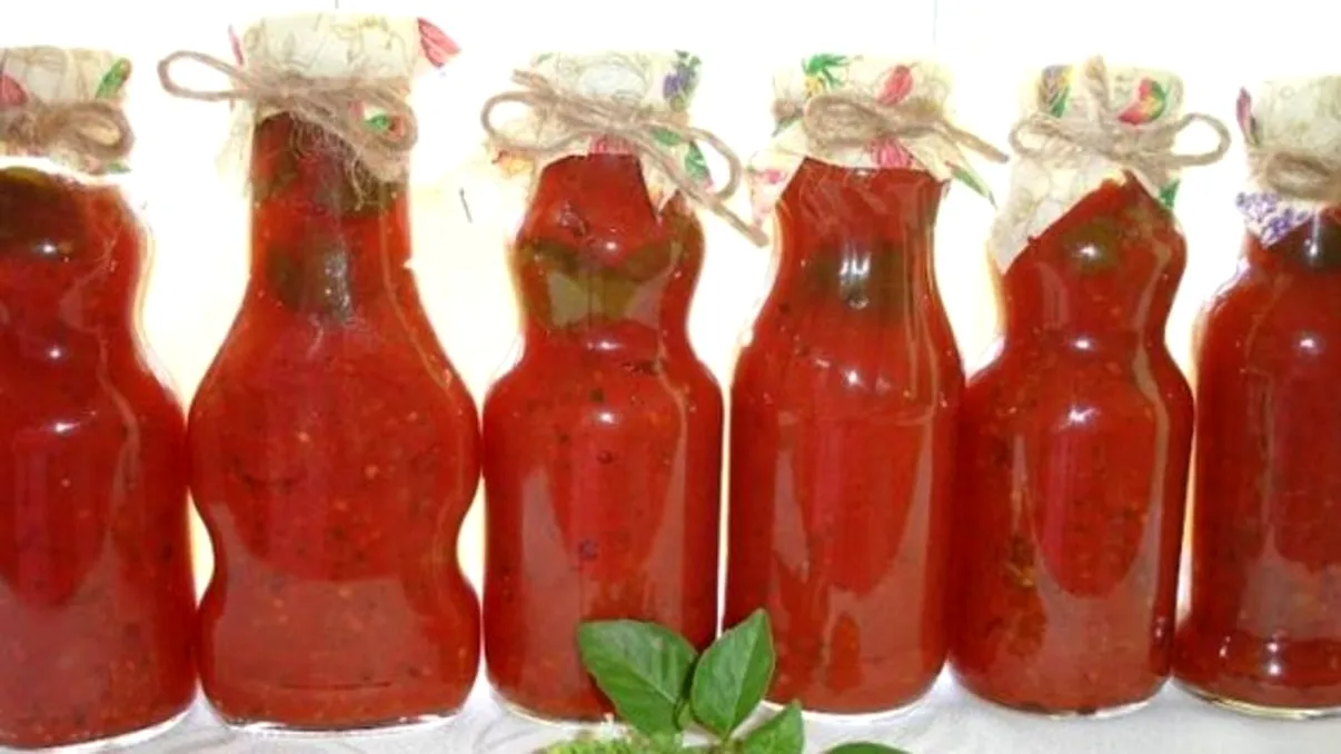 Ce pun moldovencele în bulion ca să nu facă floare. Ingredientul banal care oprește fermentarea