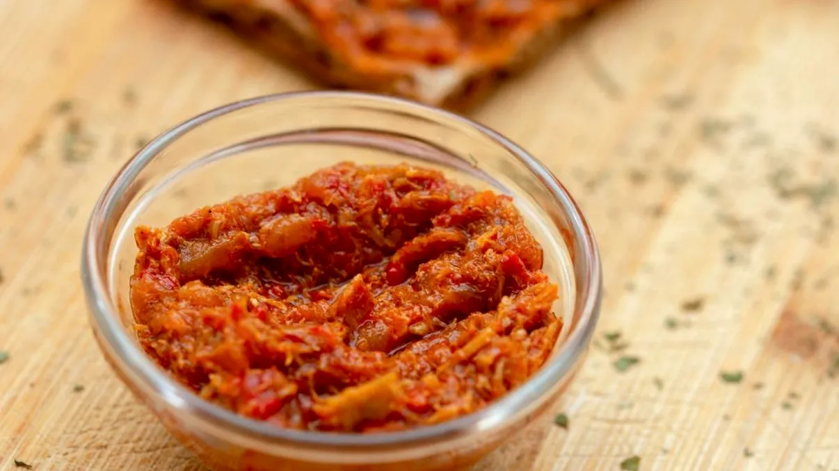 Condimentele care se pun în zacuscă pentru un gust special. Aşa procedau şi bunicile noastre