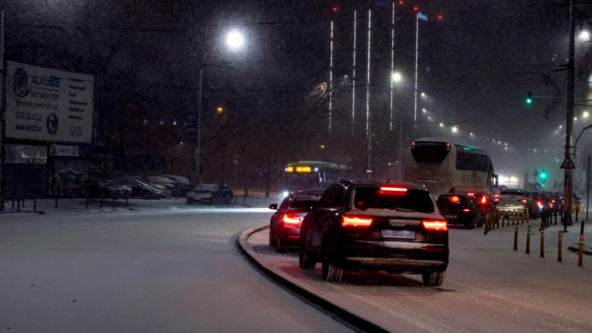 Situaţia drumurilor din România. Nu mai sunt sectoare închise sau restricţionate din cauza condiţiilor meteorologice. Ce se întâmplă pe aeroportul din Otopeni. Update