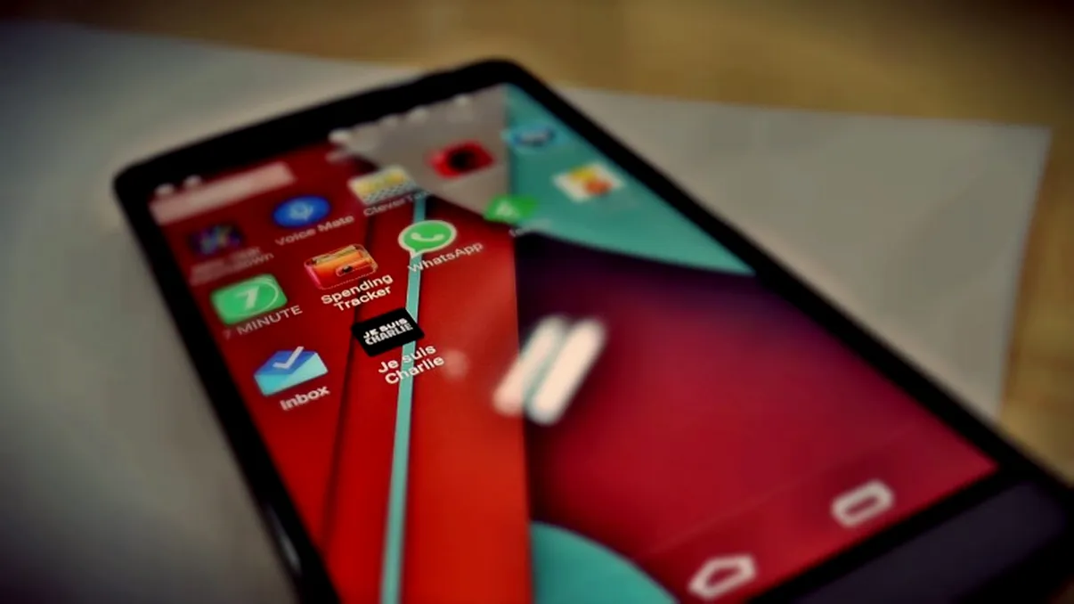 Aplicația Je Suis Charlie, aprobată în timp record de Apple