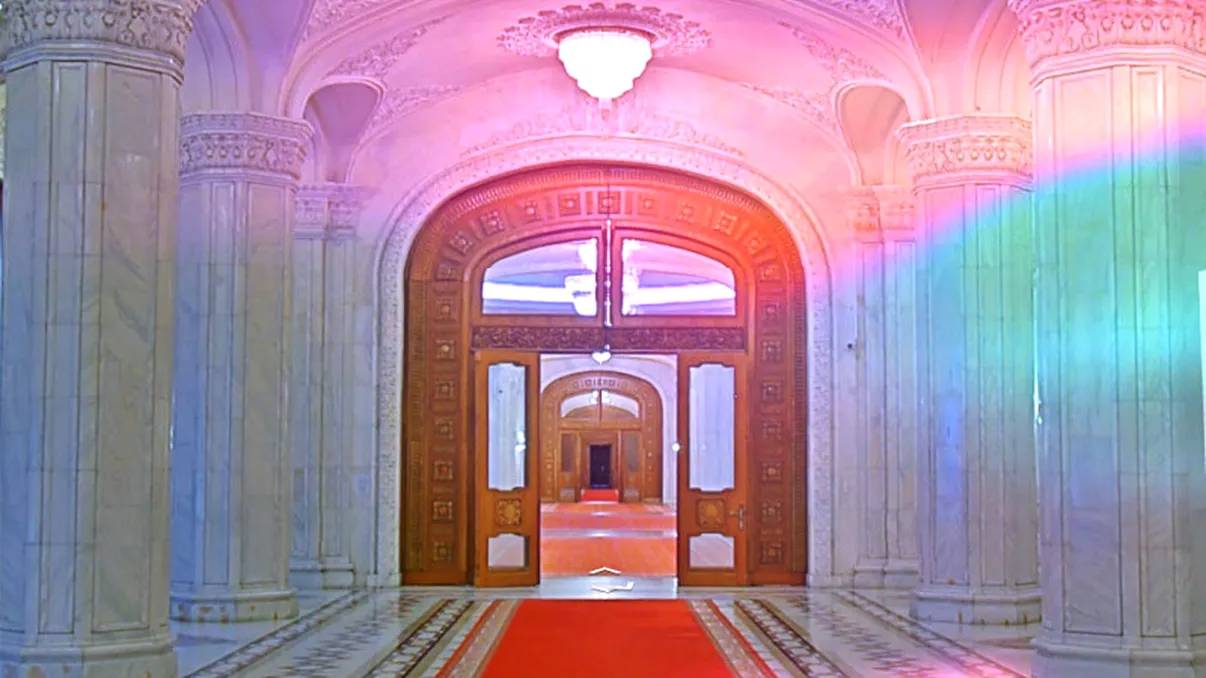 Opulența visată de Ceaușescu, la îndemâna oricui: acum poți vizita virtual Casa Poporului