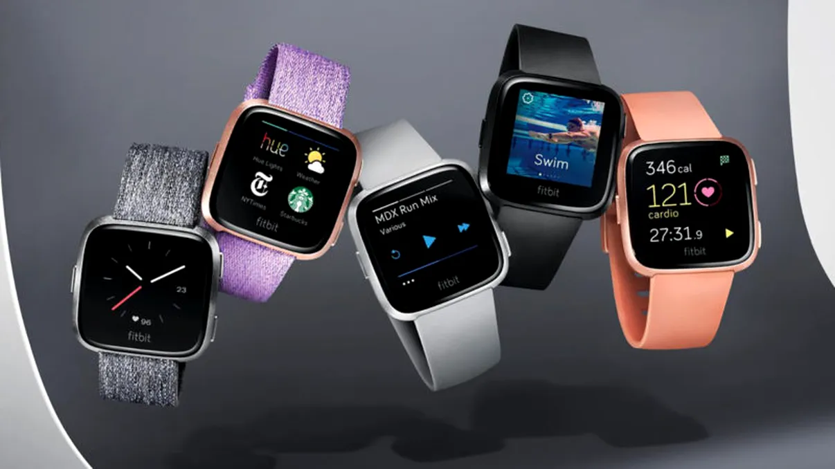 Fitbit Versa se vinde ca pâinea caldă și îți arată că Apple Watch nu mai e ”cool”