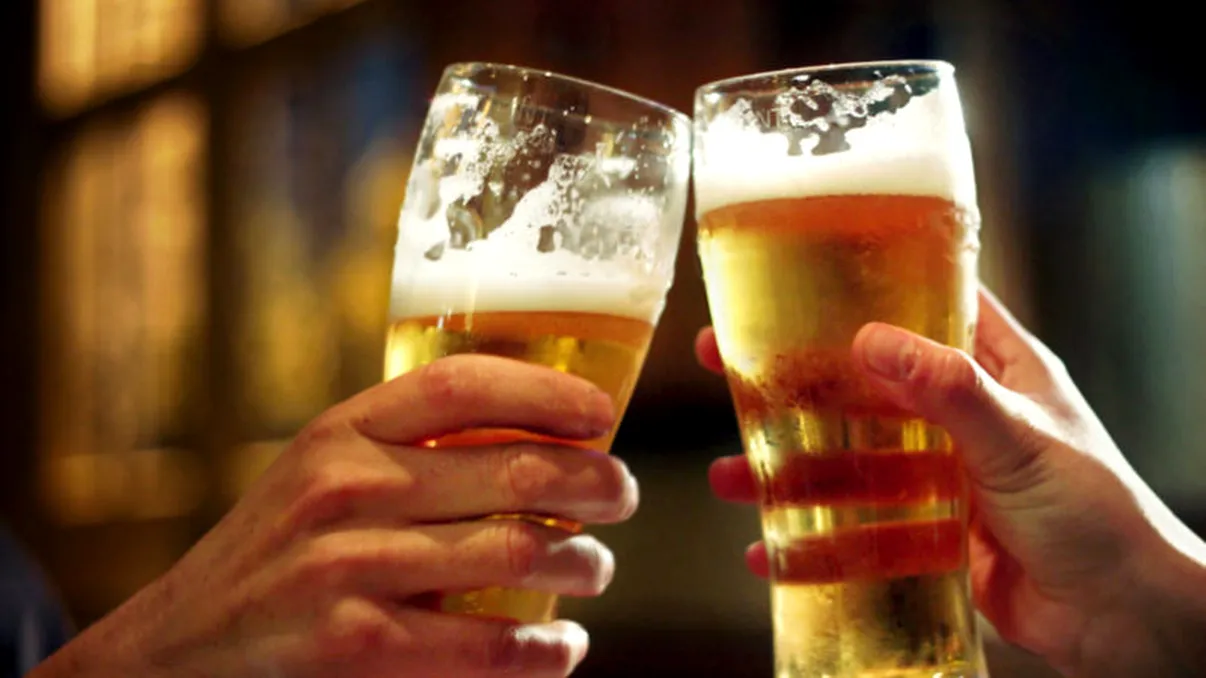 Ce se întâmplă, de fapt, în corpul tău atunci când bei prea mult alcool