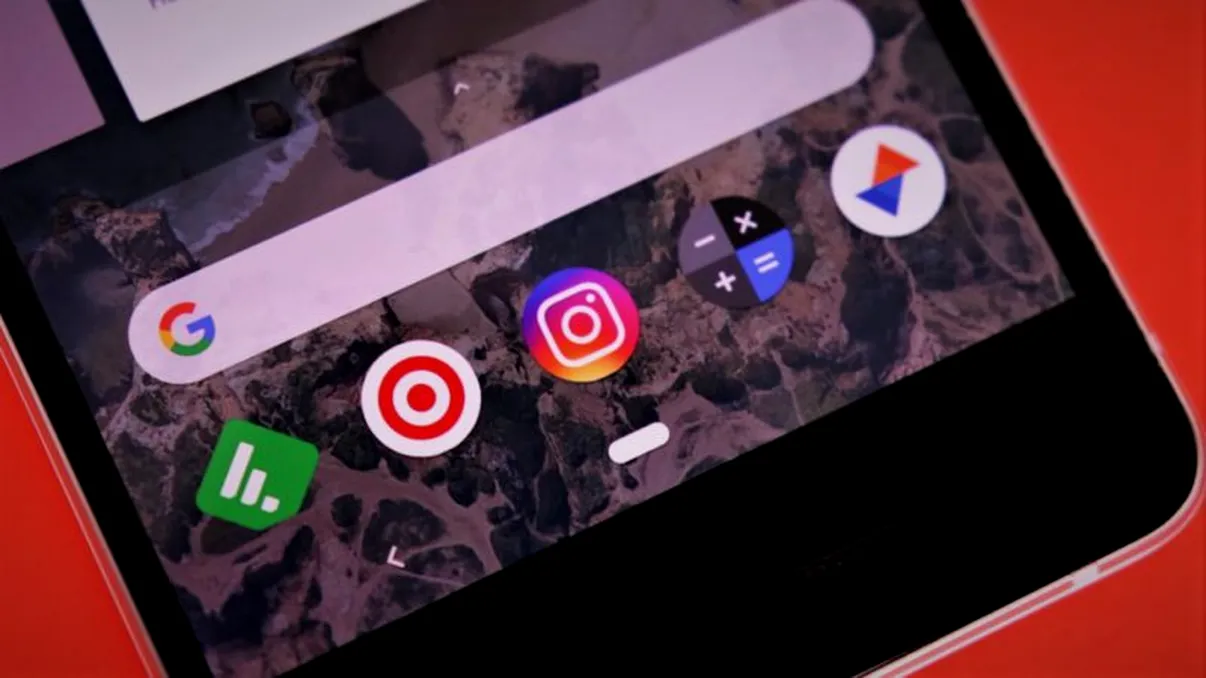 Telefonul Nokia care arată ca în anii '90, dar rulează Android
