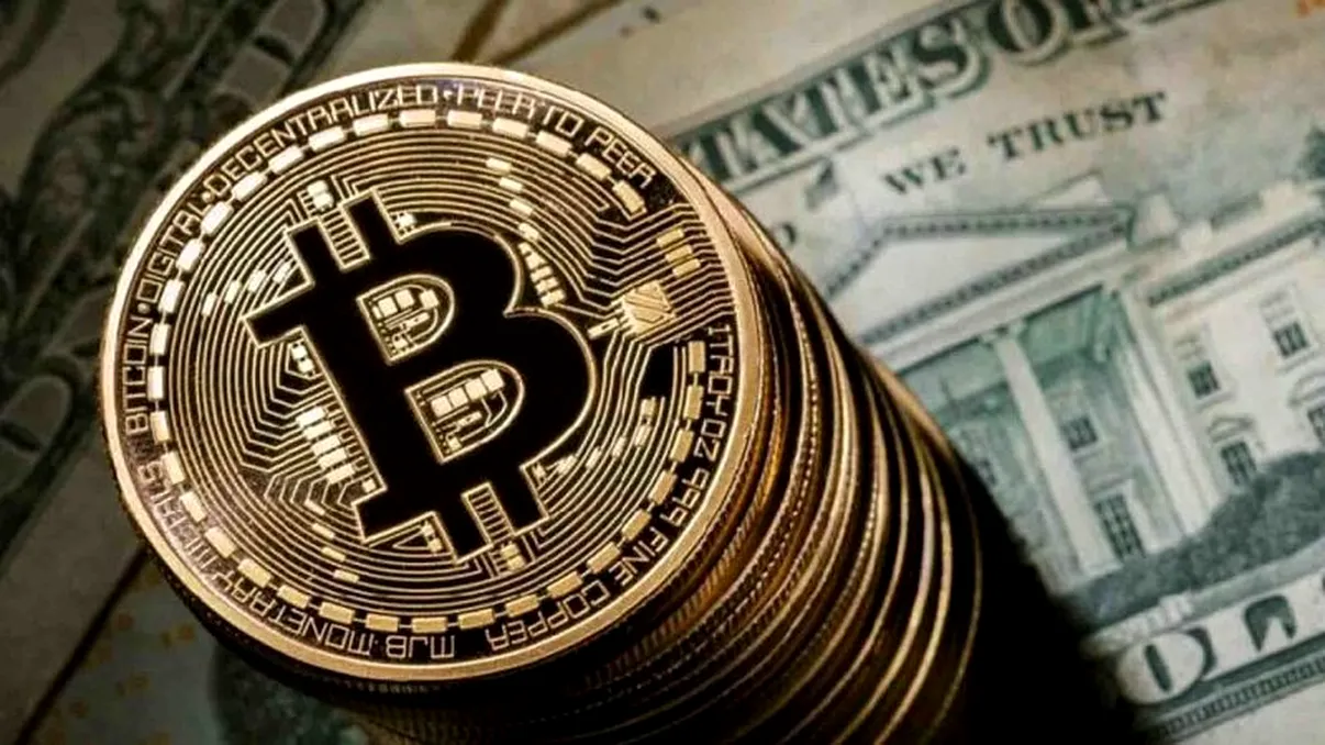 Primul brand de lux care acceptă plata cu Bitcoin: anunțul făcut de casa de modă