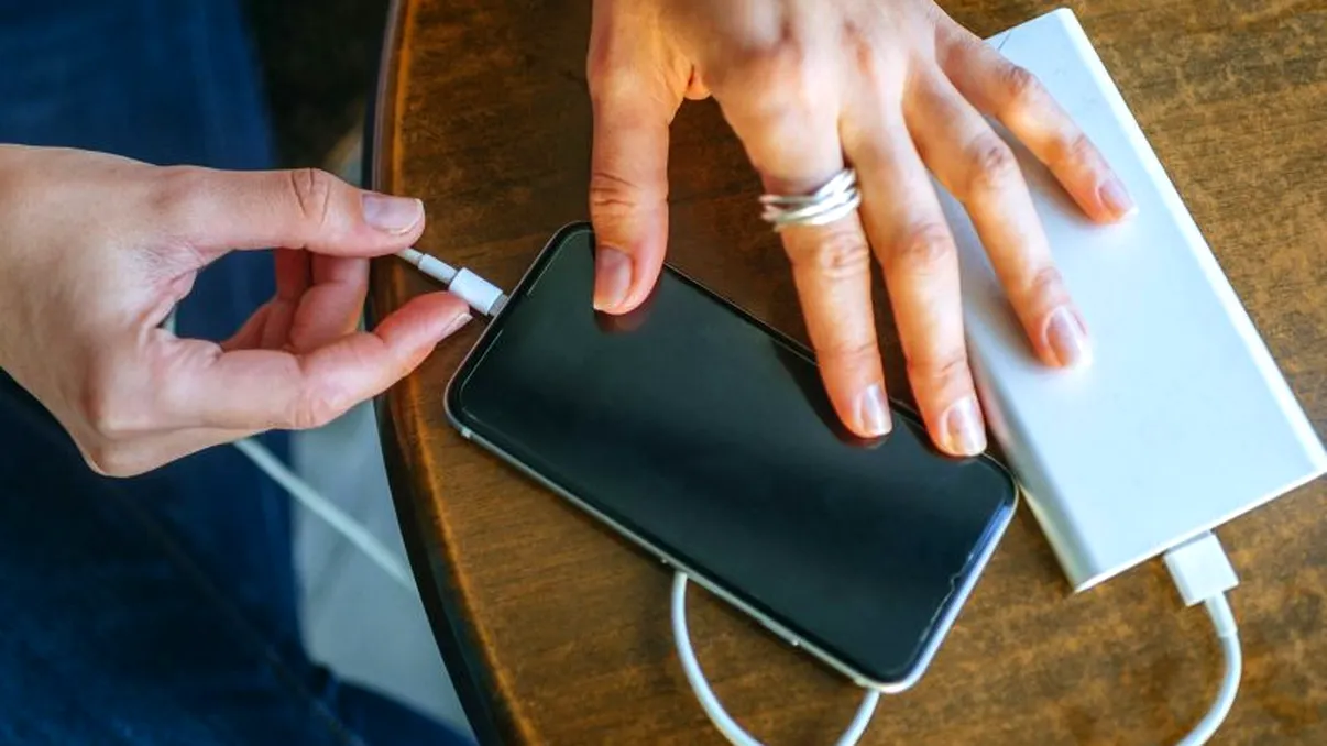 De ce se închide telefonul mobil, deși are baterie bună. Ce se întâmplă, de fapt, cu smartphone-ul tău