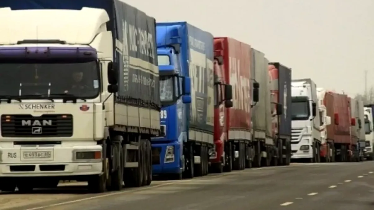 Transportatorii se revoltă și cer renegocierea de urgență a PNRR: „Vor distruge ţara dacă nu rezolvă această problemă”