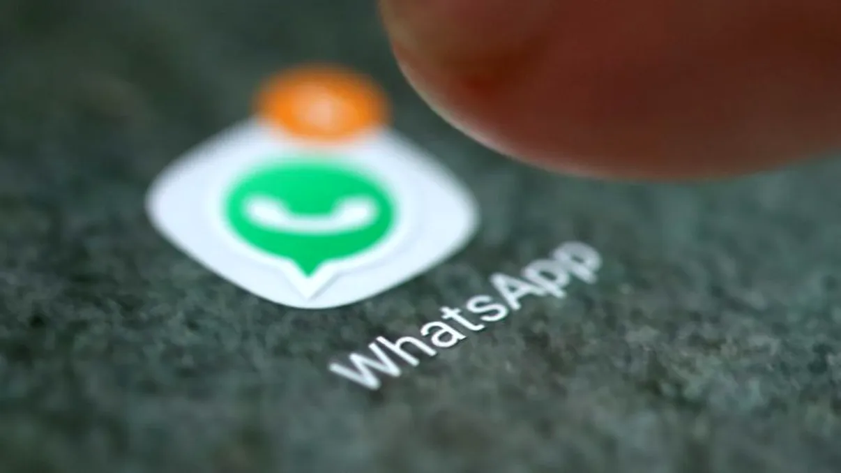 Cum să devii aproape “invizibil” pe WhatsApp: trucurile de care nu știai