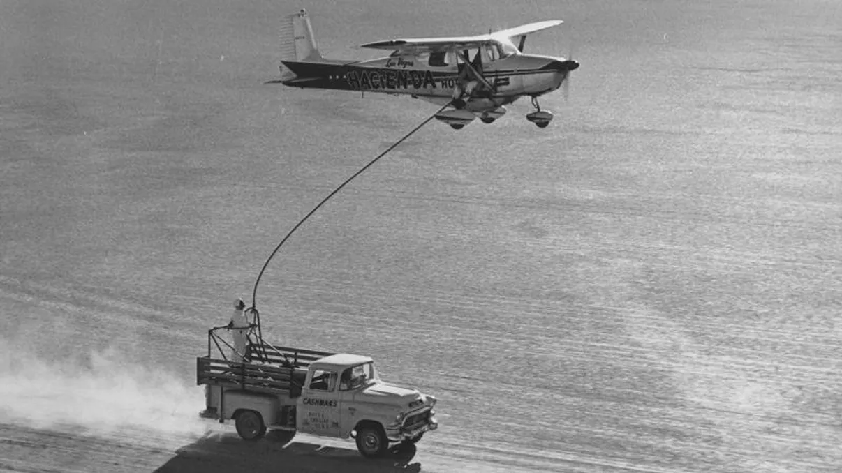 Cel mai lung zbor din istorie: Au aterizat abia la 65 de zile de la decolare