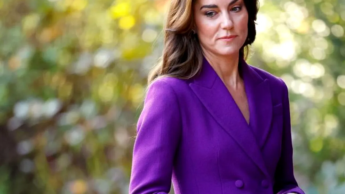 Cum arată mama lui Kate Middleton la 70 de ani. De la ea a moștenit prințesa grația și eleganța care o definesc