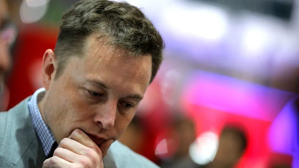 Tesla, un motiv de îngrijorare pentru Elon Musk. Deși face cei mai mulți bani din mașini electrice, realitatea e mai complicată în 2025