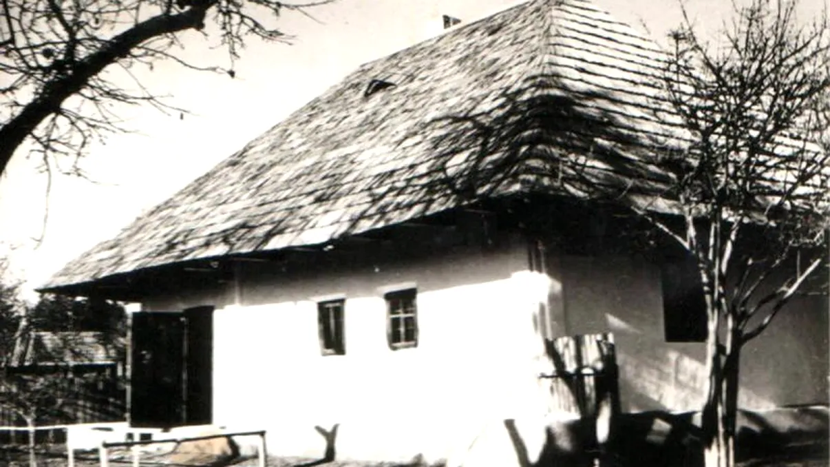 Satul Humulești, leagănul ”amintirilor din copilăria” lui Ion Creangă. Casa părintească a povestitorului ”respiră” istorie, la 195 de ani de la construire