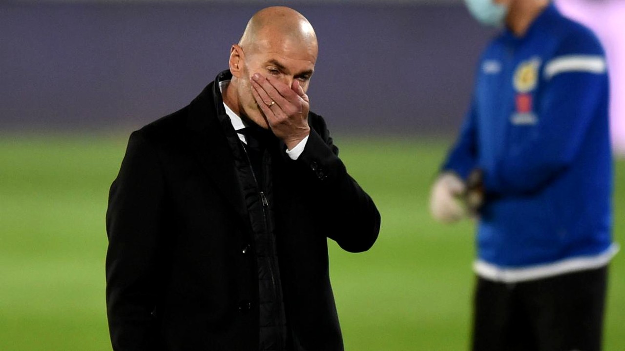 Real Madrid rămâne fără Zinedine Zidane în perioada următoare!
