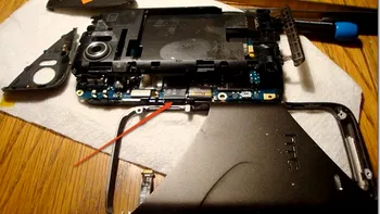 HTC Mozart pe masa de operatie