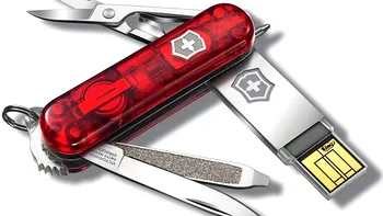 Stick-urile Victorinox sau atentie la USB!