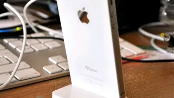 iPhone 4 alb, in doar cateva zile 