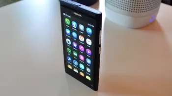 Nokia intarzie cu WP7 Mango, intre timp lanseaza N9 cu MeeGo