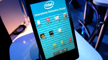 Lenovo K800: primul smartphone cu procesor Intel din lume