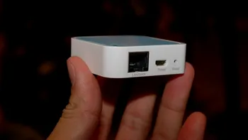 TP-Link imbratiseaza ideea de micro cu doua maini: Mini Router 3G/3,75G si N Nano Router