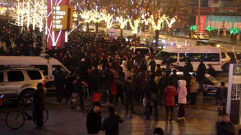 Chinezii se bat pe iPhone 4S