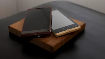 ADzero - smartphone Android cu o carcasa unibody din bambus