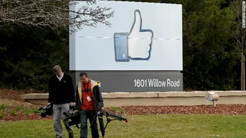 Facebook a inceput sa accepte porecle ca nume de utilizatori si autentifica celebritatile