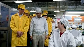 Tim Cook, mai popular decat Steve Jobs atat acasa, cat si in China