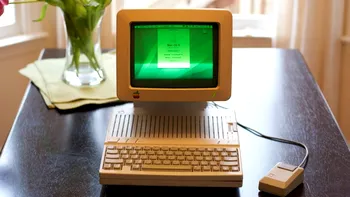 Tehnologie din 2004 indesata intr-un Apple IIc din 1984 - Credeti?