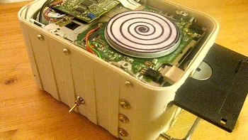 Floppy-urile nu se recicleaza - canta!
