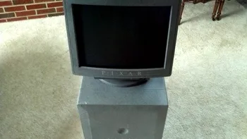 O statie de lucru Pixar Image ajunge pe Ebay cu pret de colectie