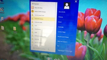 Samsung S Launcher introduce meniul Start in Windows 8