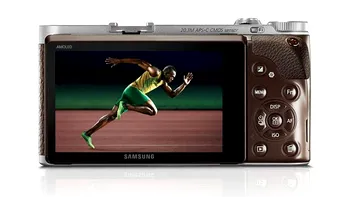 Samsung lanseaza NX300 cu campionul Usain Bolt
