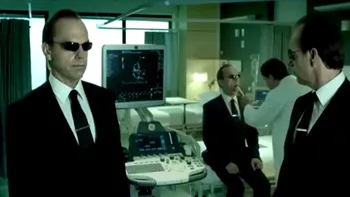 Legatura dintre aparatura medicala moderna si... The Matrix [+VIDEO]