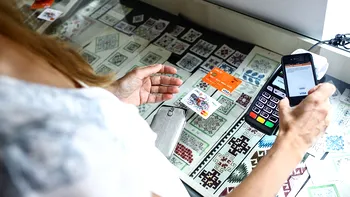ING Bank permite acum platile cu telefonul, prin NFC