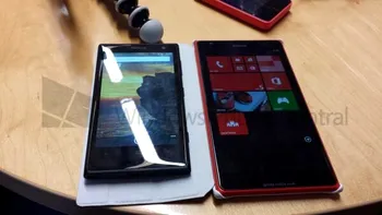 Primele imagini cu phabletul Nokia Lumia Bandit