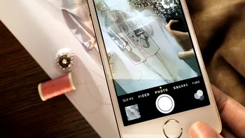 iPhone 5S in fashion: Burberry isi filmeaza noua colectie [+VIDEO]