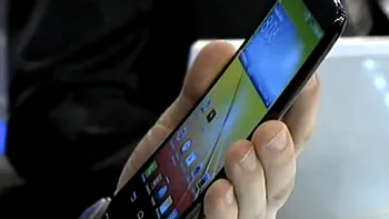 LG G Flex, smartphone-ul cu ecran flexibil arata bine in specificatii