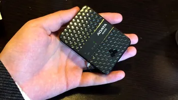ADATA DashDrive Air AE400 - un gadget pentru backup fără fir, oriunde [REVIEW]